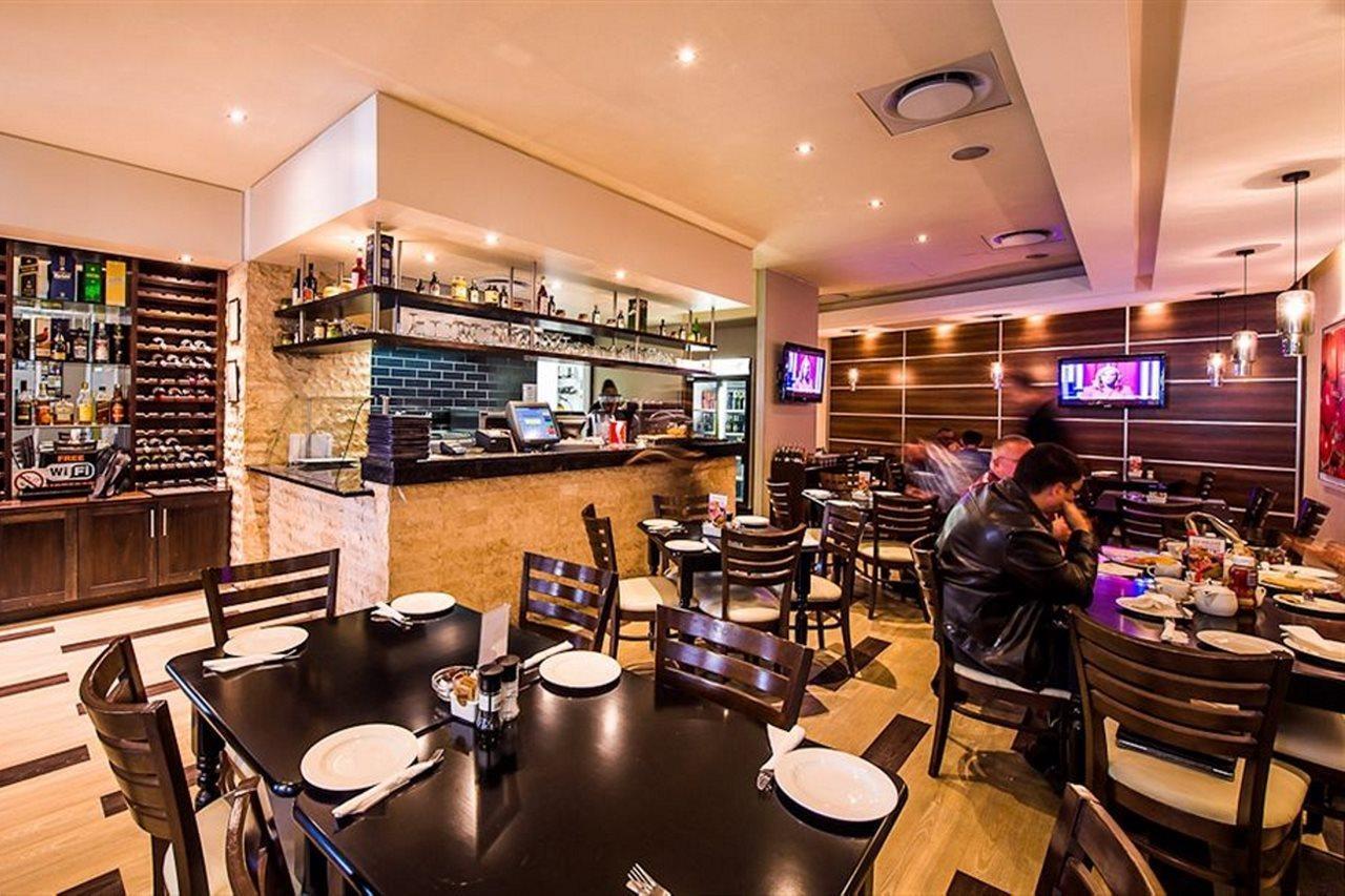 Genesis All-Suite Hotel Johannesburg Bagian luar foto