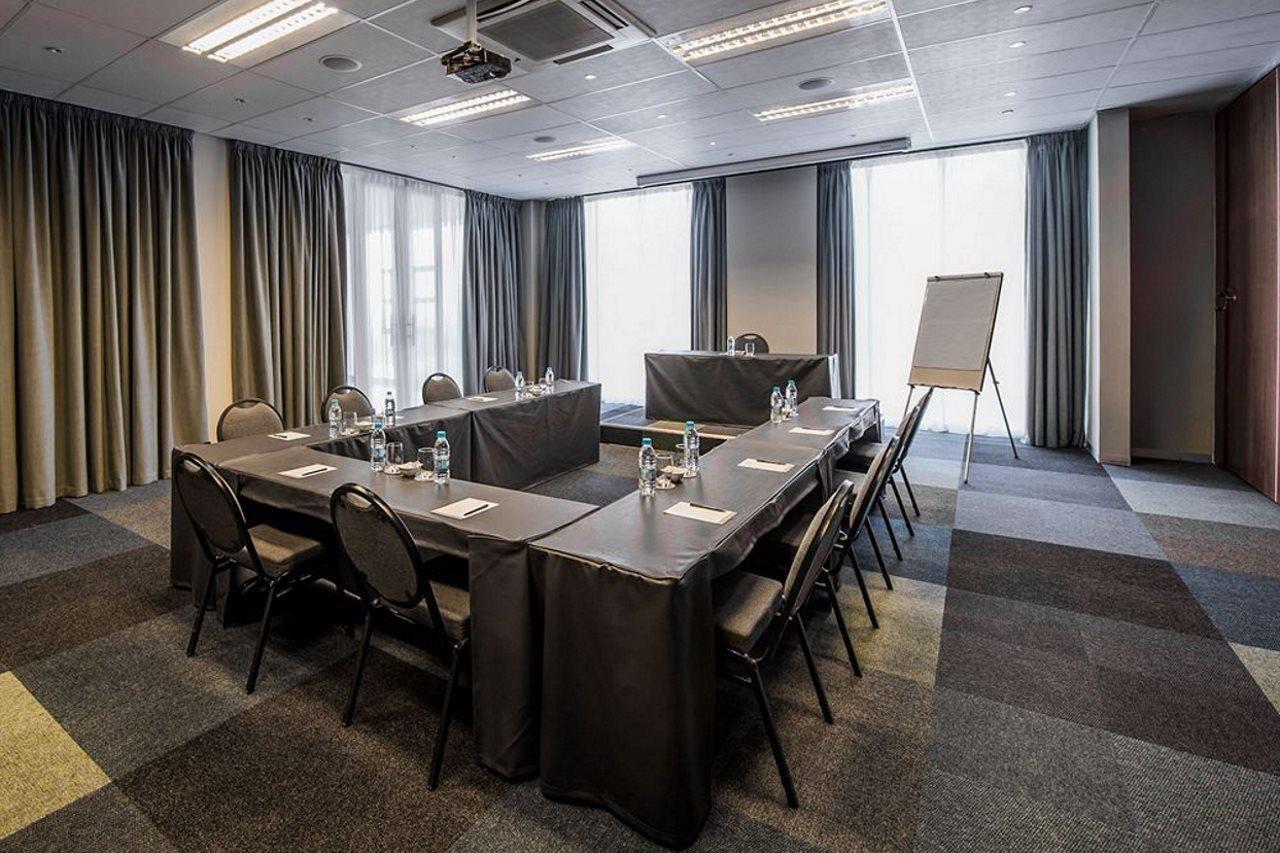 Genesis All-Suite Hotel Johannesburg Bagian luar foto
