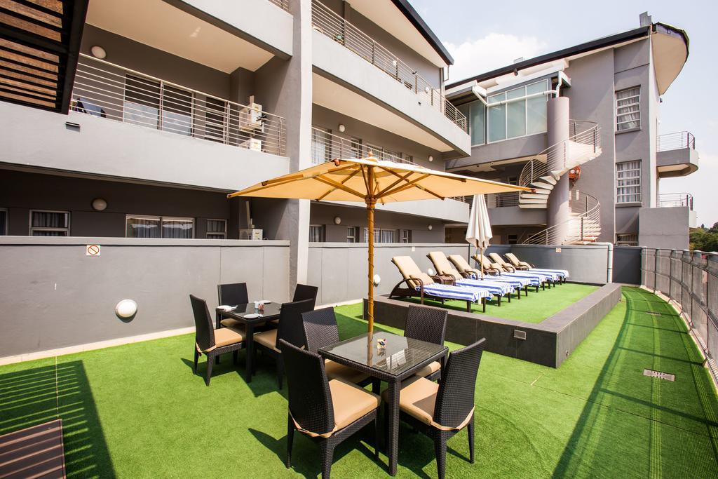 Genesis All-Suite Hotel Johannesburg Bagian luar foto