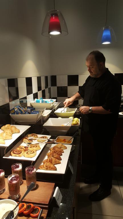 Genesis All-Suite Hotel Johannesburg Bagian luar foto