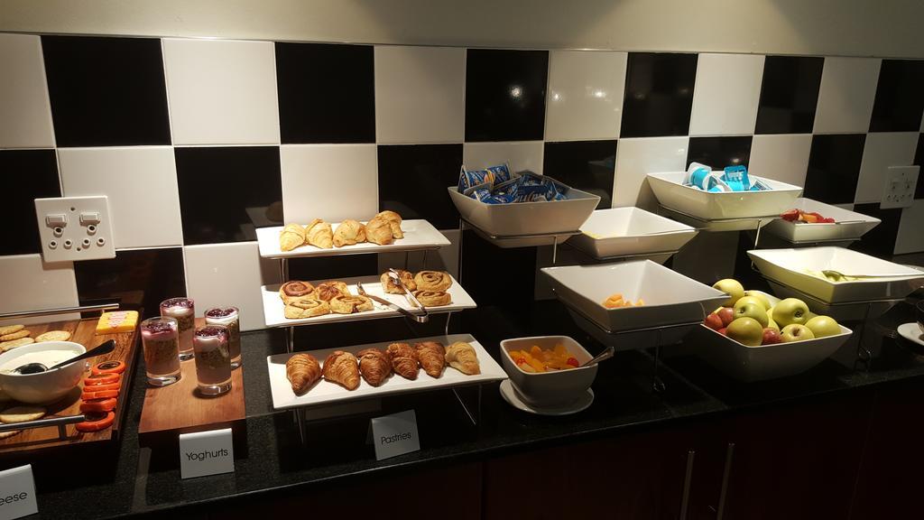 Genesis All-Suite Hotel Johannesburg Bagian luar foto
