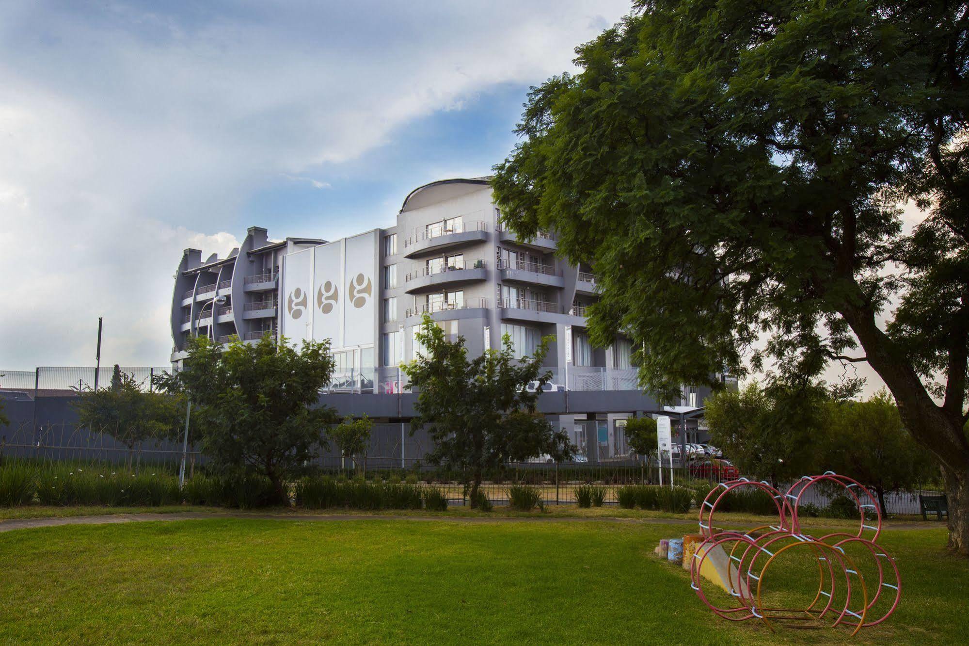 Genesis All-Suite Hotel Johannesburg Bagian luar foto